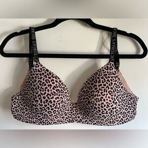 36C Victorias Secret lightly lined wireless bra cheetah print